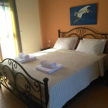 Dionisis Apartment *