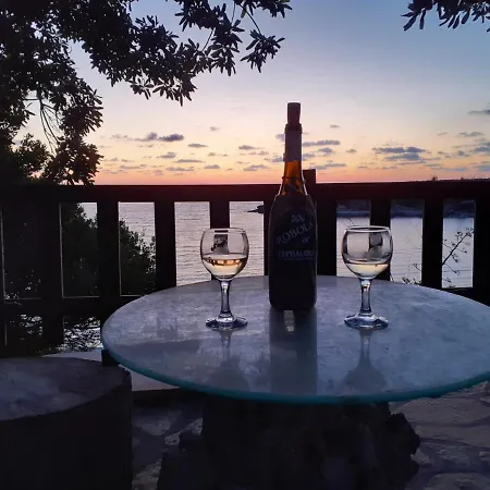 Dionisis Apartment *